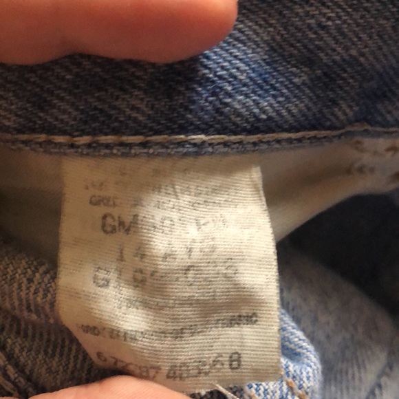 High Wasted Lightwash Jeans - Picture 4 of 4